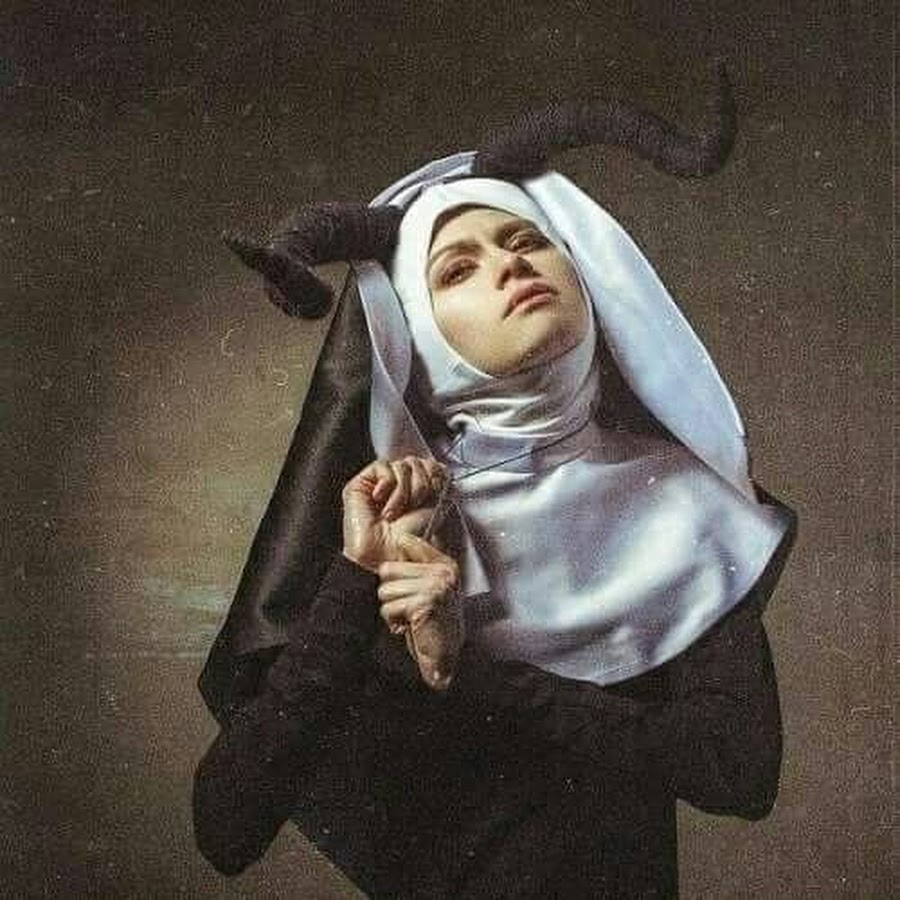 Монахиня Art