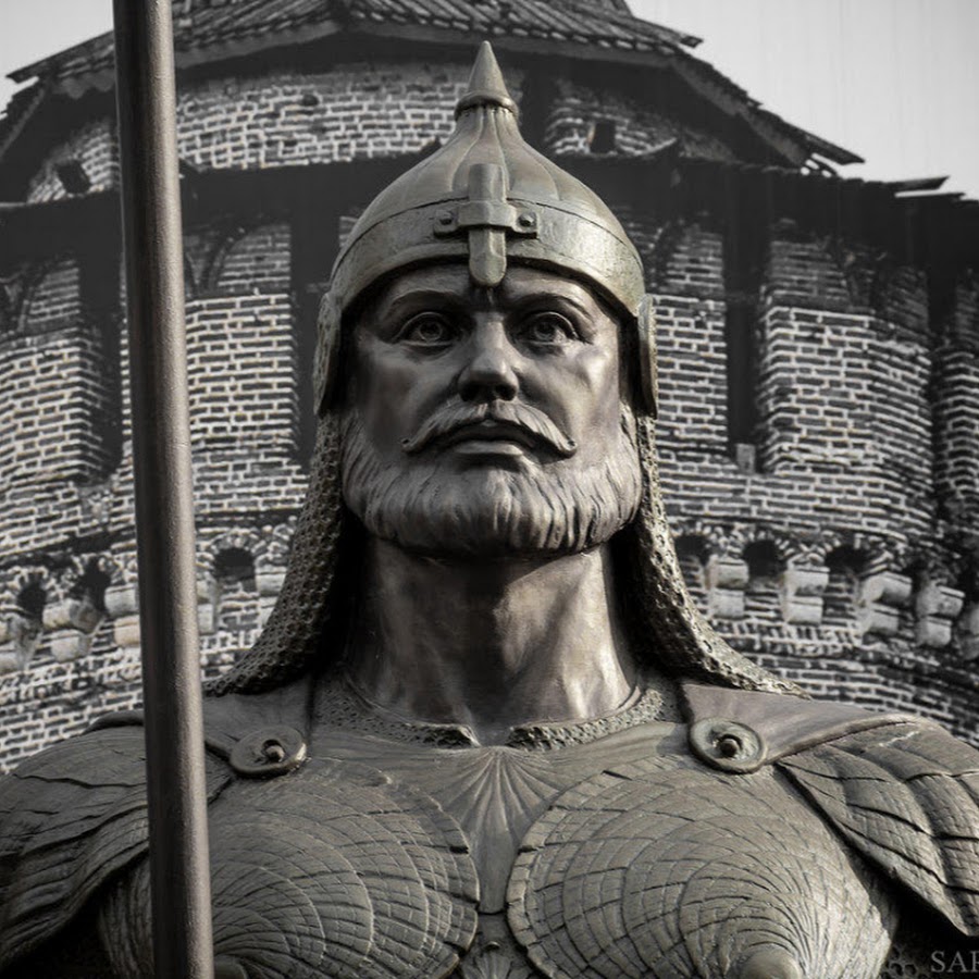 Скульптура воина Руси