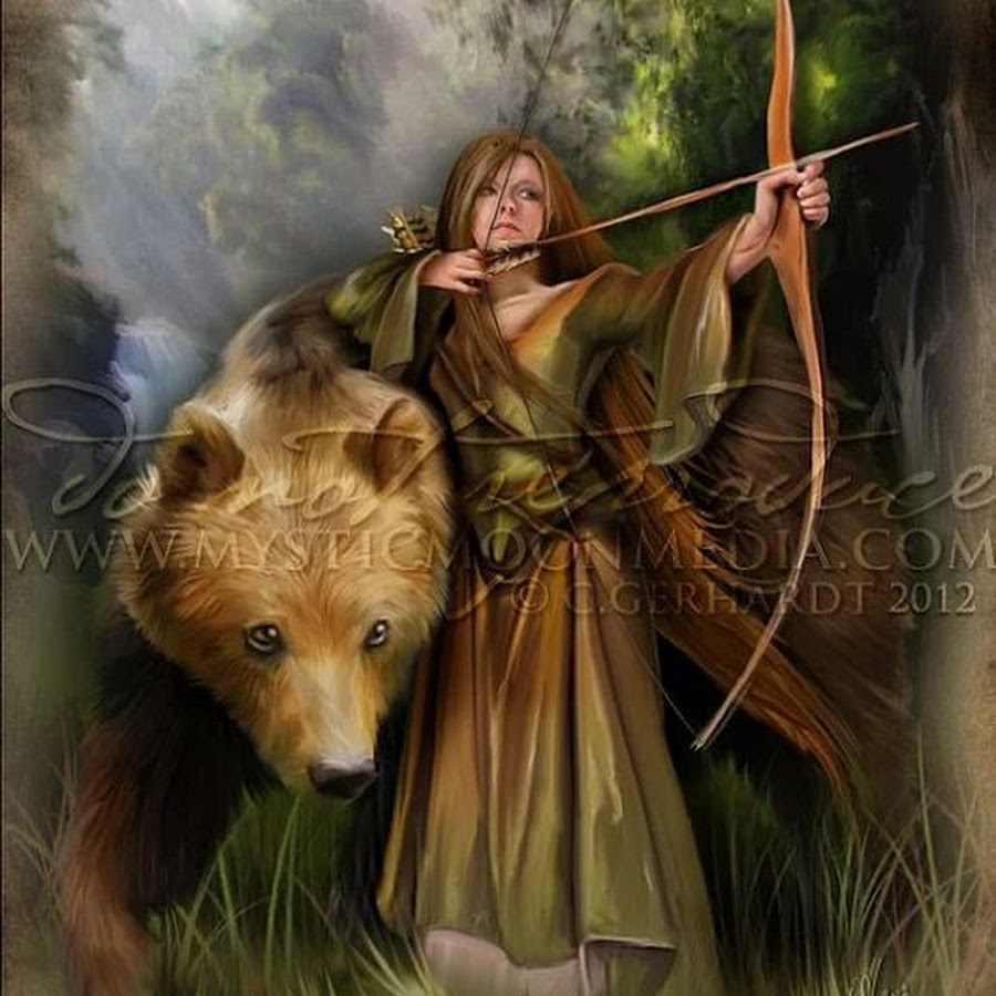 Девушка воин и медведь