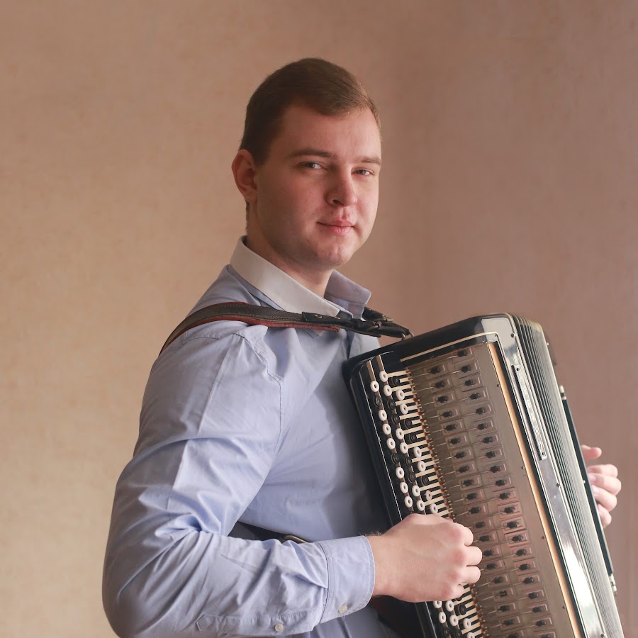 Баянист жизнь. Баянист жизнь. Сапунов виктор александрович баянист. Валерий семкин боянист. Баянист жизнь.