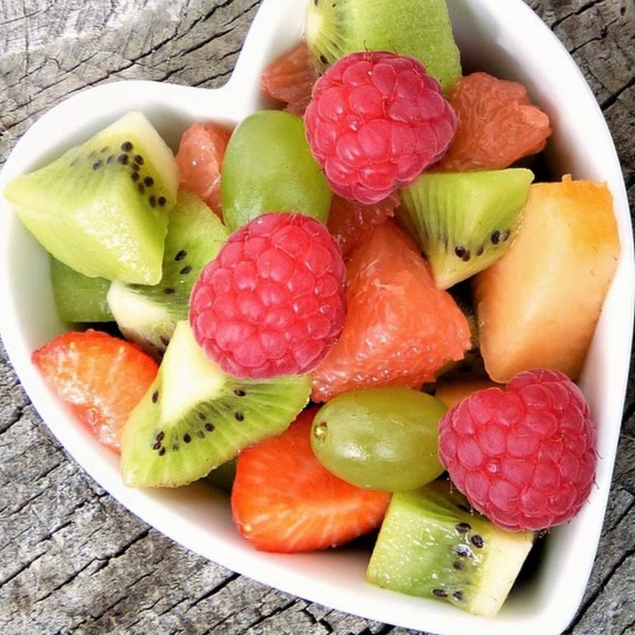 Сочетание фруктов и ягод. Какие ягоды сочетаются с манг. С какими ягодами сочетается апельсин.
