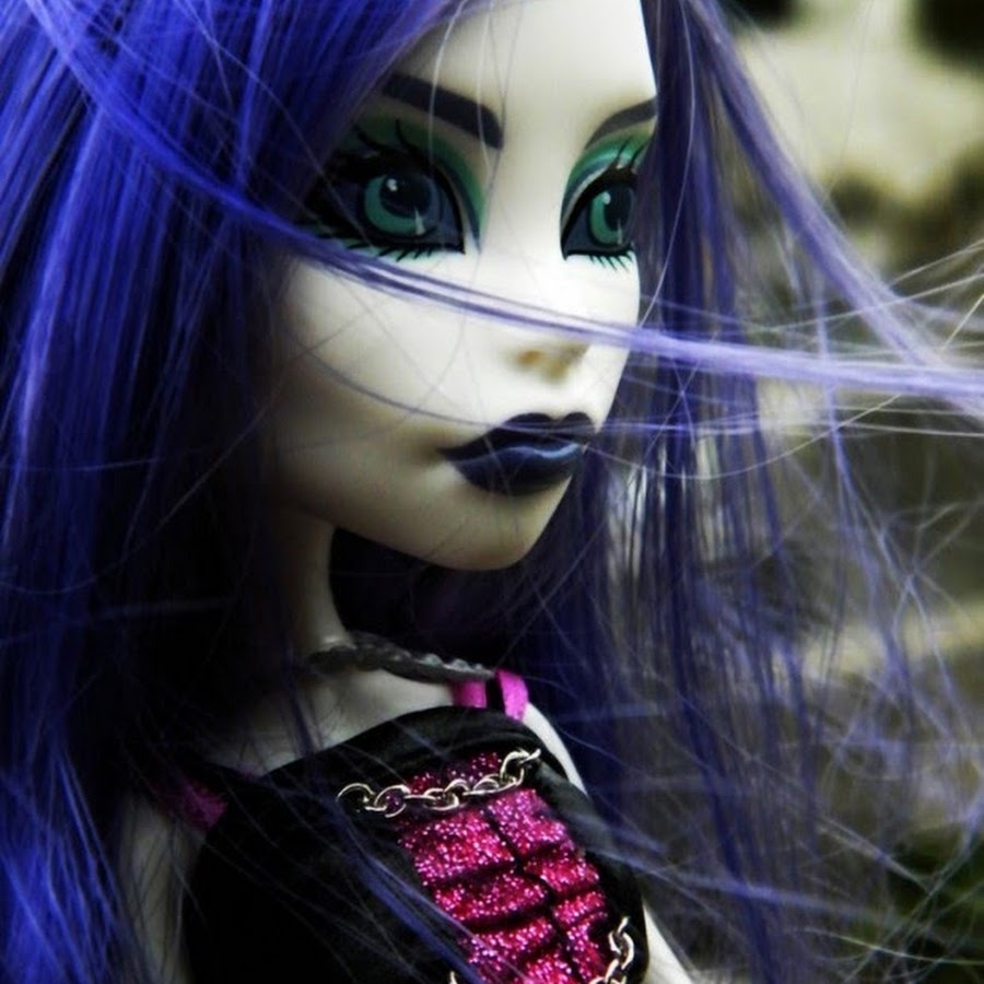 Spectra Vondergeist Doll