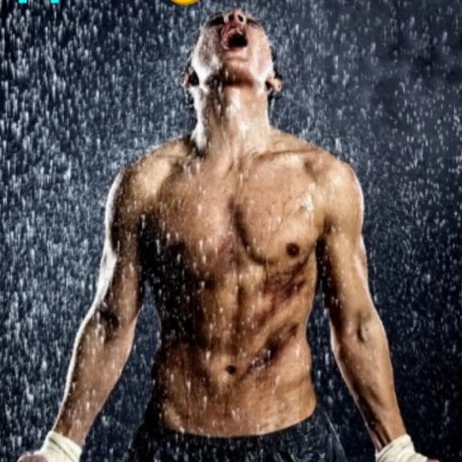 Братья в душе 18. Мужчина под дождем. Мокрые парни. Фотосессия под дождем парни. Спортивный мужчина в душе.