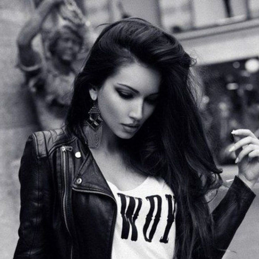 Дерзко очень дерзко. Дерзко очень дерзко. Красивые дерзкие девушки. Красивые брюнетки. Дерзкая фотосессия девушки.