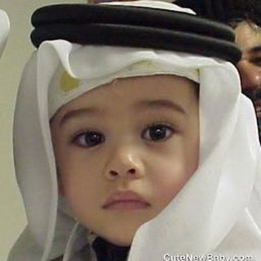 Арабский мальчик. Камиль Аль-Айюби. Дети младенцы арабы. Арабский форма для детей. Детские арабские форми.