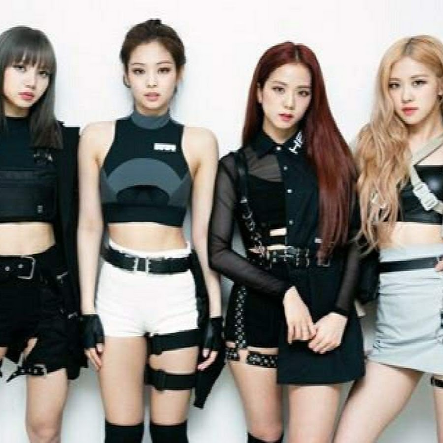 Участница black pink