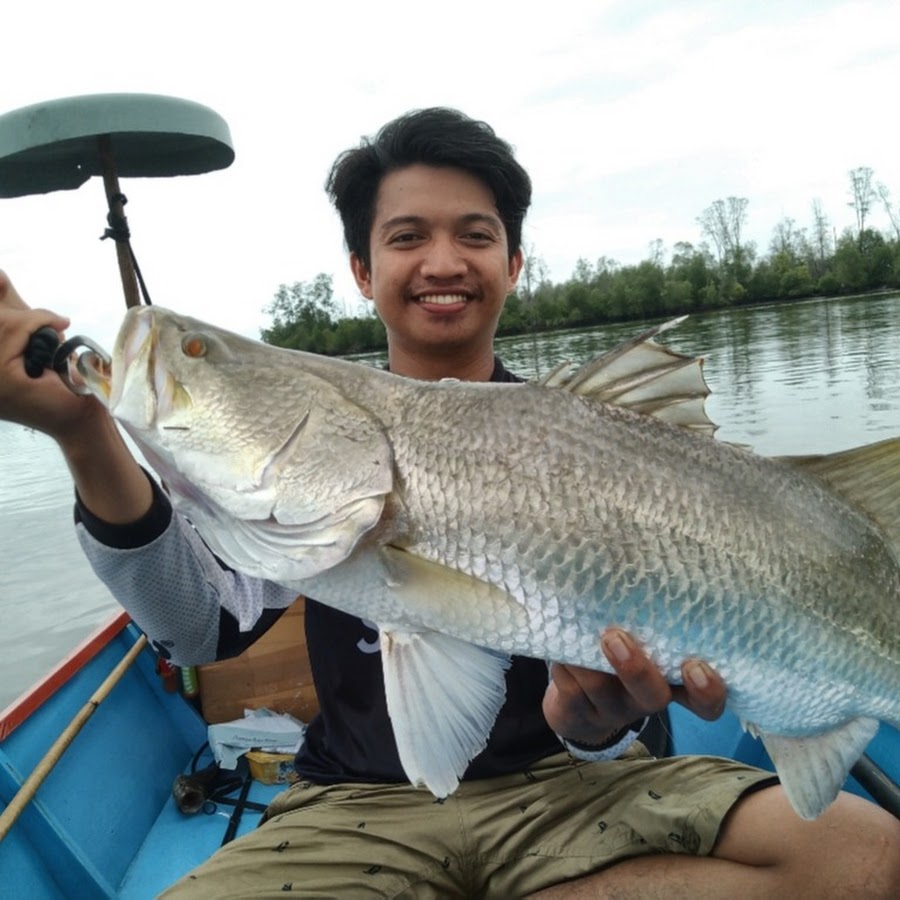 Fishing brothers