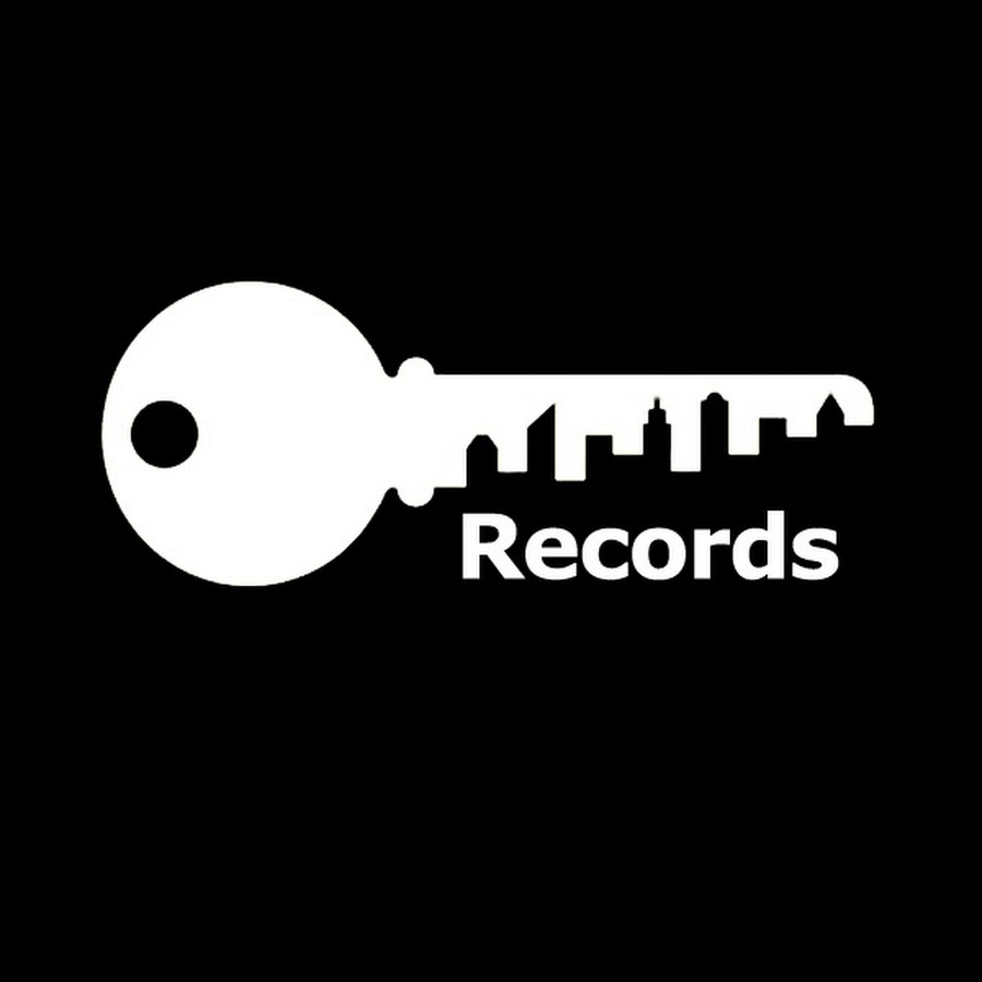 Key records. Негативное пространство логотипа расческа. Archive logo.