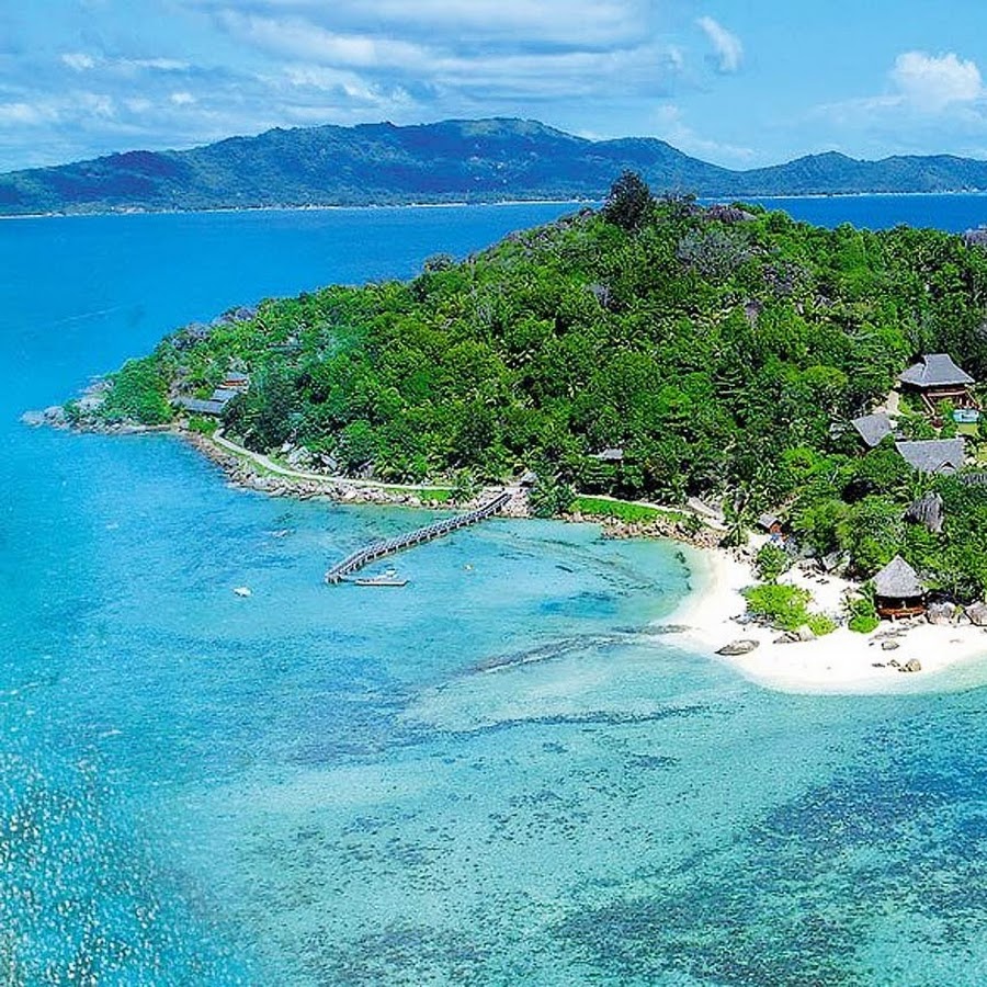 Island время. Остров Лаукала Фиджи. Остров Эсми Бразилия. Остров Комо Лаукала.