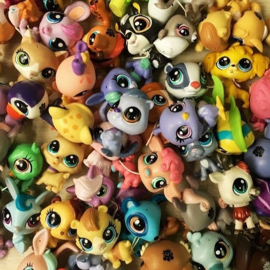 Рандомная игрушка. Лпс игрушки. LPS фигурки. Животные LPS. Littlest Pet shop игрушка с лапкой.