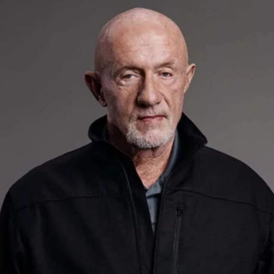 Mike broke. Майк Эрмантраут. Майк Breaking Bad. Breaking Bad Mike Ehrmantraut. Звоните Солу Майк.