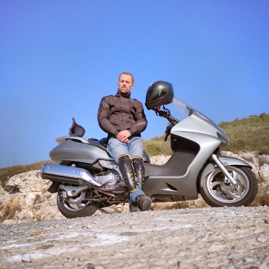 Honda Silver Wing 600 стекло GIVI