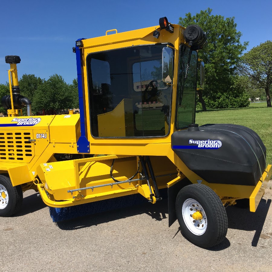 DT74 Superior Broom Sweeper