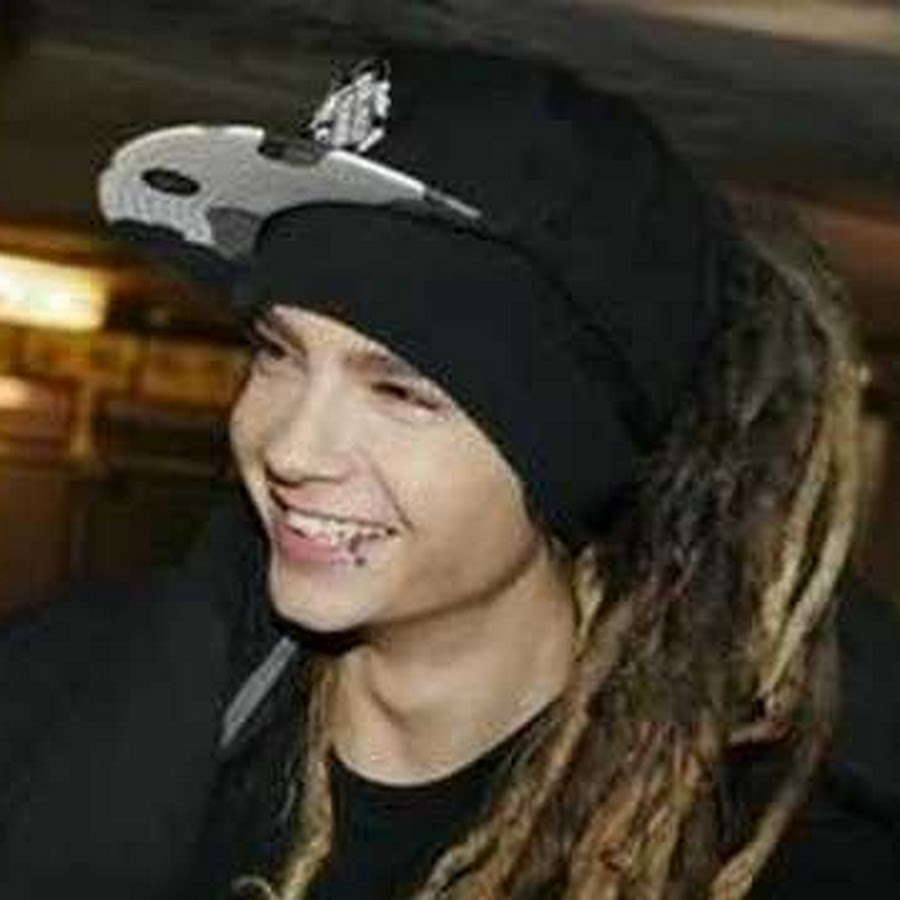 Том каулитц и ожп. Tom Kaulitz 2005. Tom Kaulitz 2009. Tom Kaulitz 2007. Tom Kaulitz 2010.