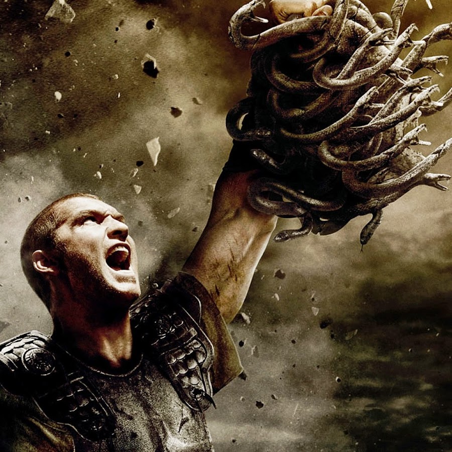 Атака титанов фильм 2009. Бронированный титан атака титанов фильм 2. Битва титанов фильм 2010 постер. Персей битва титанов 2010. Битва титанов 2022.