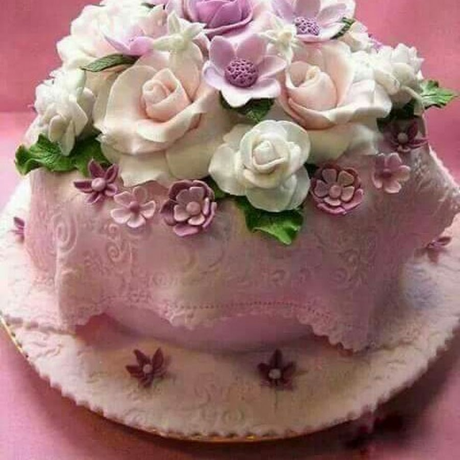 Торт мастика девушке. Красивые торты. Красивый торт для женщины. Торт из мастики. Очень красивый торт на день рождения.