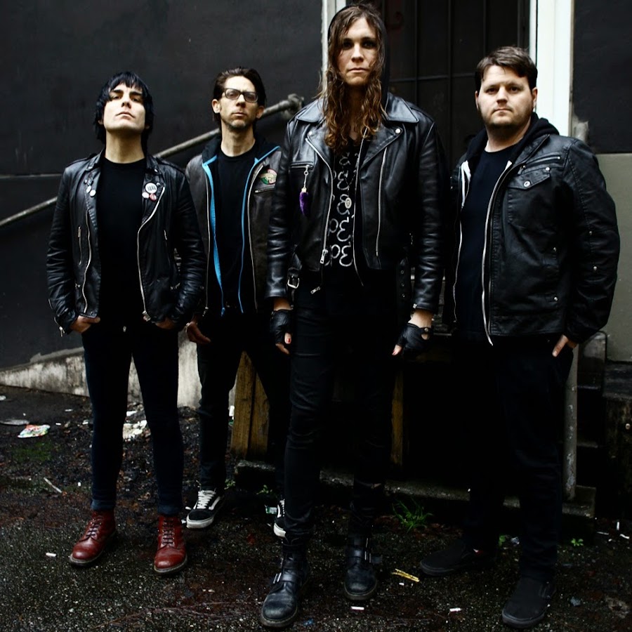 Chris against me. Ли ранстед i prevail. Against me. Рок группы бразилия. Prevail группа.