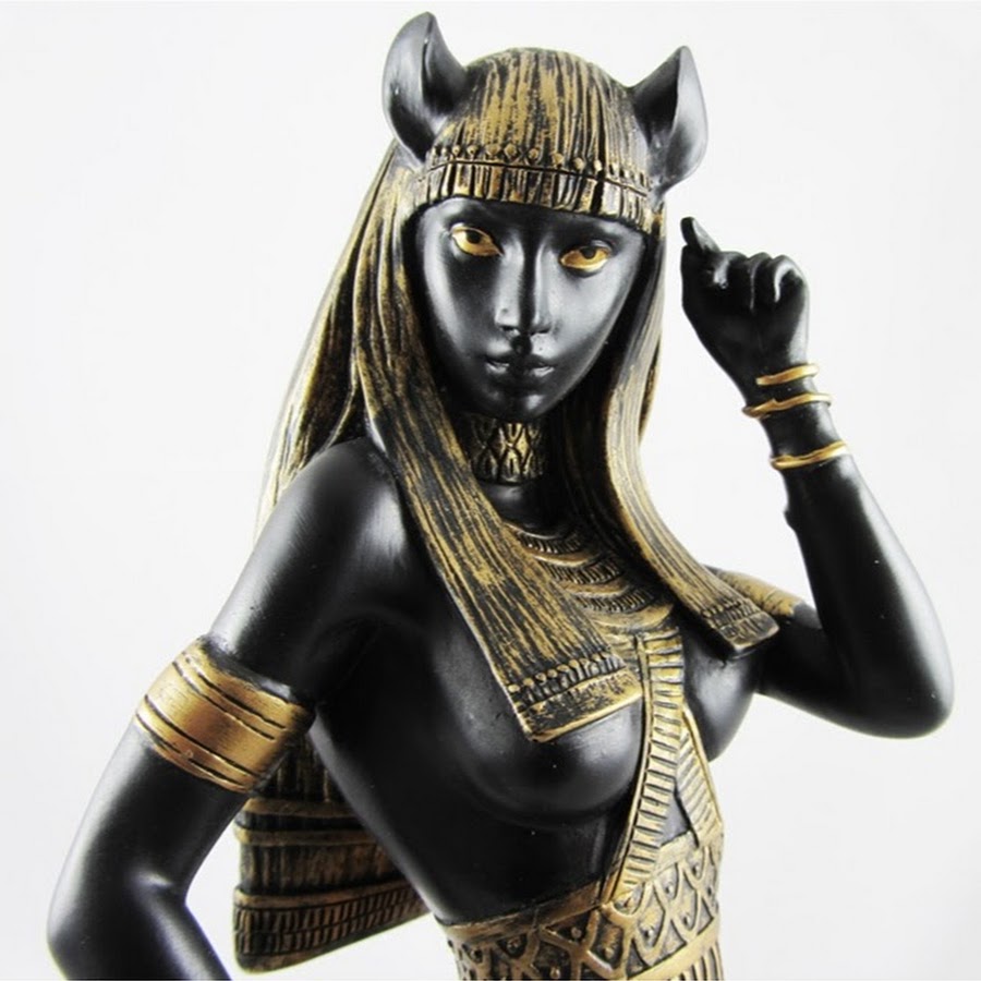 Баст видео. Баст Египетская богиня. Бастет богиня Египта. Египетская богиня кошка Баст. Египетский Бог кошка Бастет.