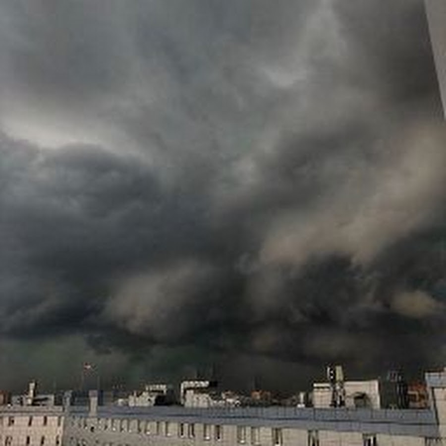 Градовые тучи. Градовые облака. Страшные тучи в Москве. Градовые облака как выглядят.