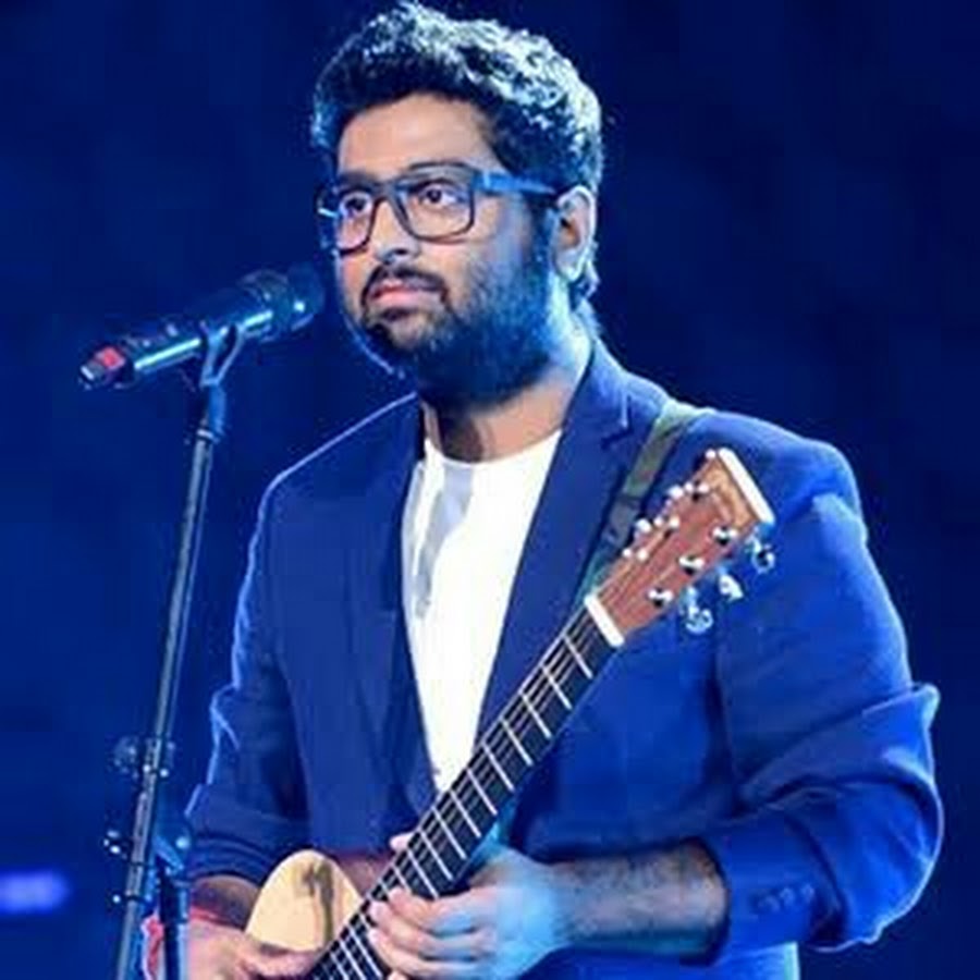 Arijit singh. Ариджит Сингх. Arijit Singh фото. Arijit Singh с длинными волосами. Ариджит Сингх биография.