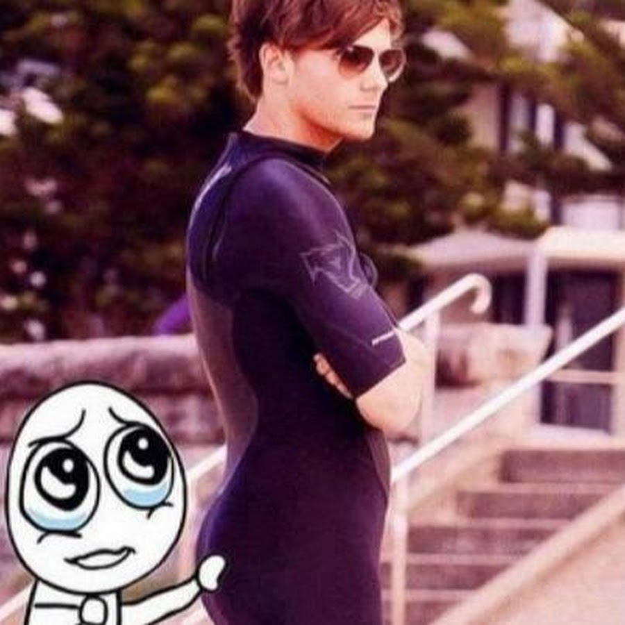 Louis tomlinson butt