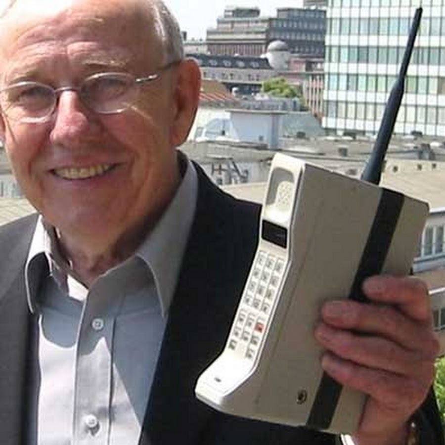 Вернулся старому телефону. Моторола DYNATAC 8000x. Motorola DYNATAC 8000x 1983 год. Motorola DYNATAC 1973.