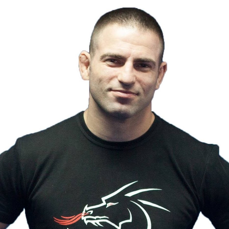 Art coach mma. Гайдаров Коач. Тренер по грэпплингу Коач. MMA coach Wear. ММА ведущий канала ютуб.