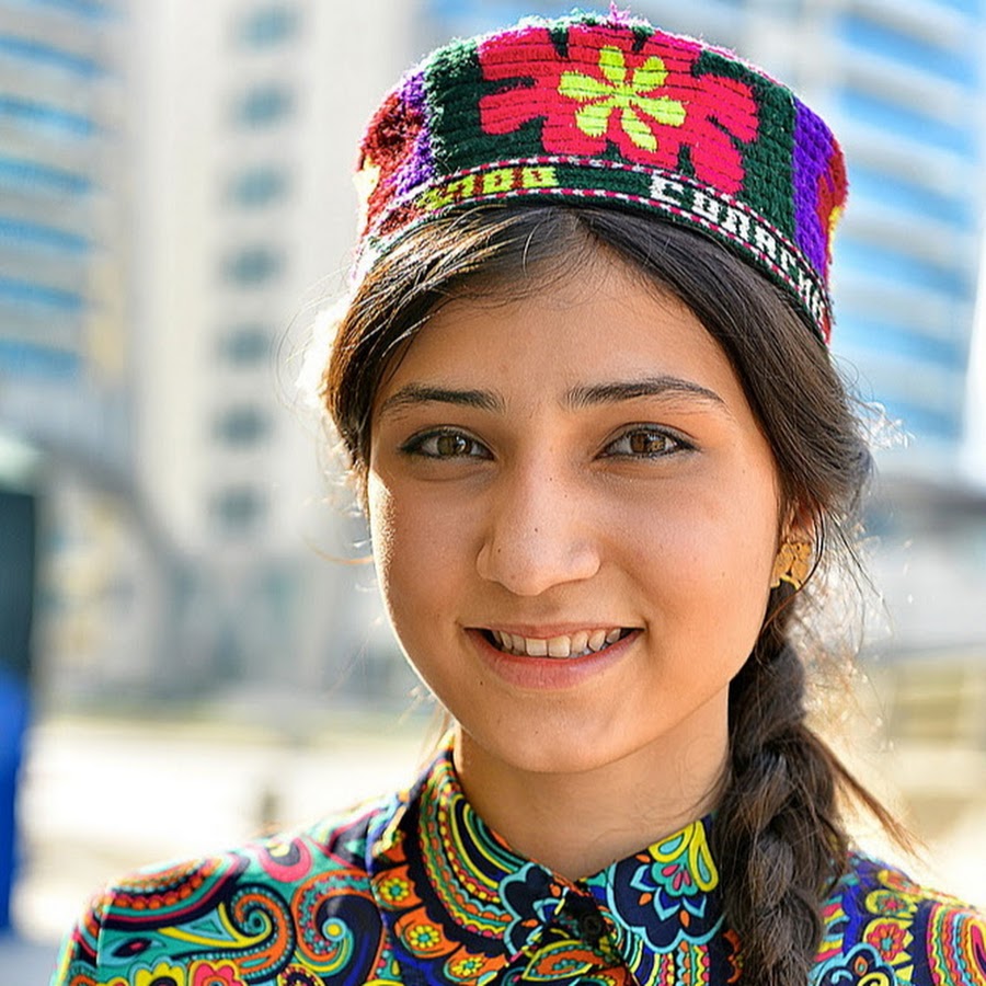Таджикское лицо. Курта чакан Узбекистан. Узбекские женщины. Таджикские женщины. Красивые женщины Таджикистана.