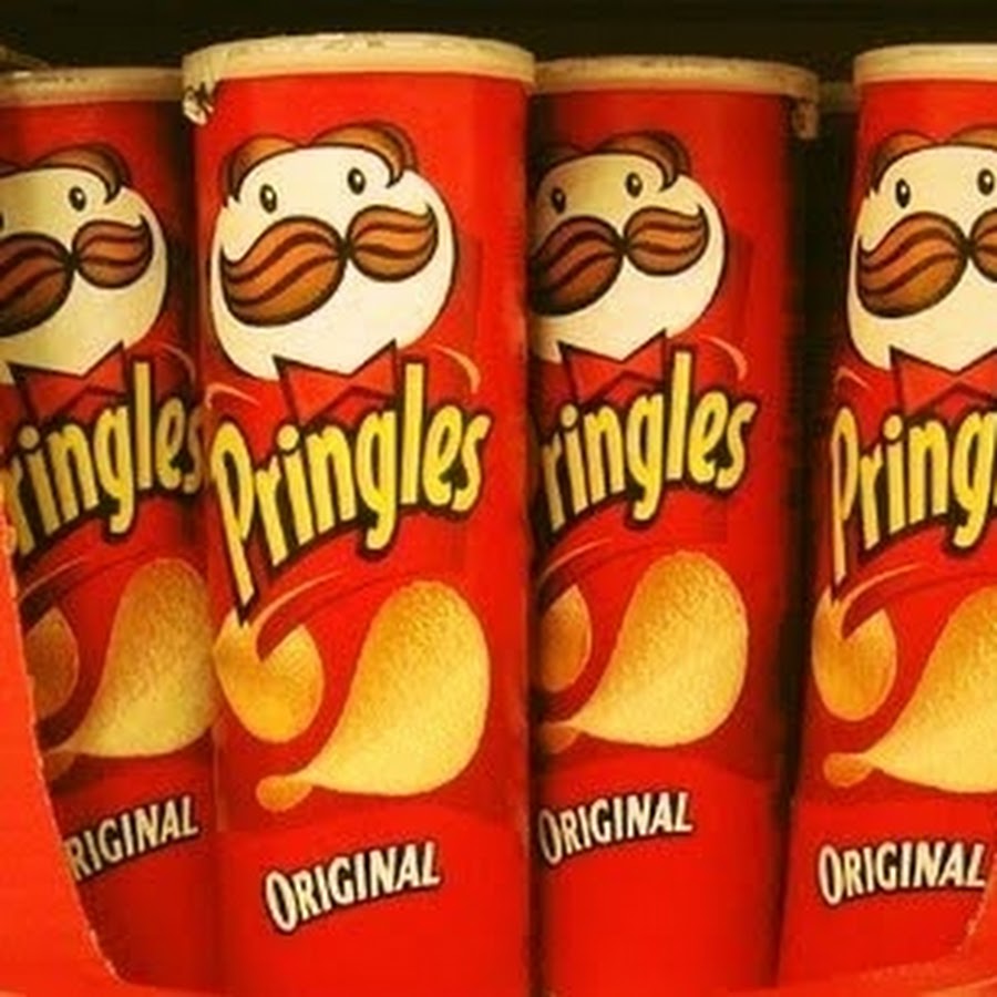 Пачка принглс губка и перчатка. Pringles ящик. Кот в принглс. Коробка принглс. Pringles 80s.