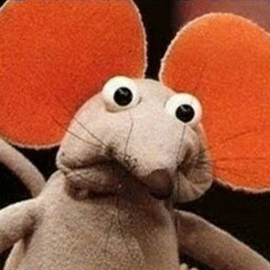 Мем с мышкой с большими глазами. Упоротая мышка. Мышь Мем.
