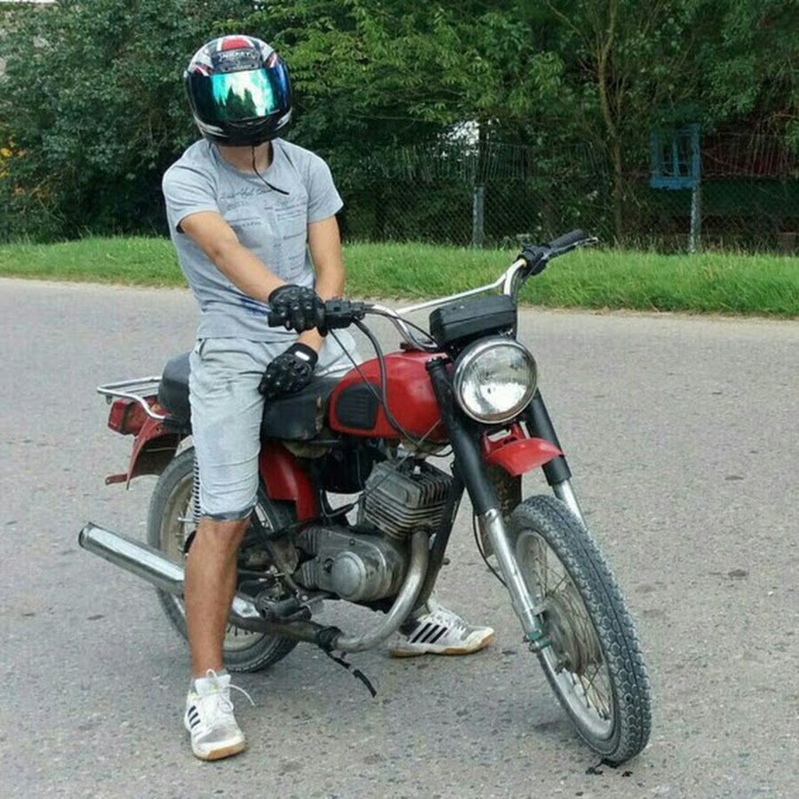 Владислав Павлович мотоцикл ИЖ Ямаха