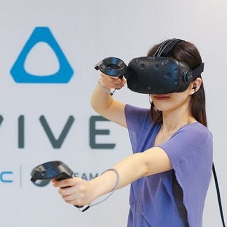 Сайты виар. HTC VR. Виртуальная реальность HTC Vive. Виар очки Vive. Виртуальная реальность девушка.