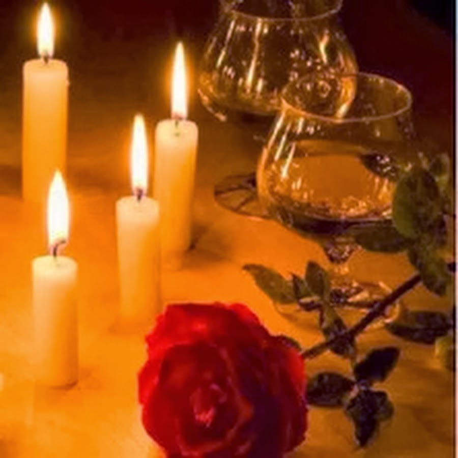 Добрый вечер свечи. Романтические свечи. Свечи романтика. Романтический вечер со свечами и цветами. Цветы и свечи.