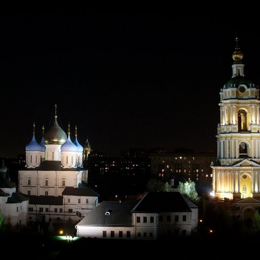 Монастыри ночь. Новоспасский монастырь Крестьянская застава. Новоспасский монастырь в Москве ночью. Новоспасский монастырь вечером. Новоспасский монастырь в Москве ноябрь 2013.