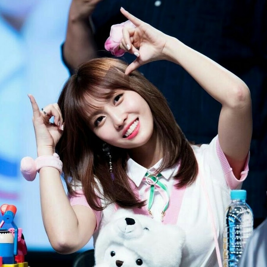 МОМО twice. Hirai Momo. МОМО актриса. МОМО твайс яблоко.