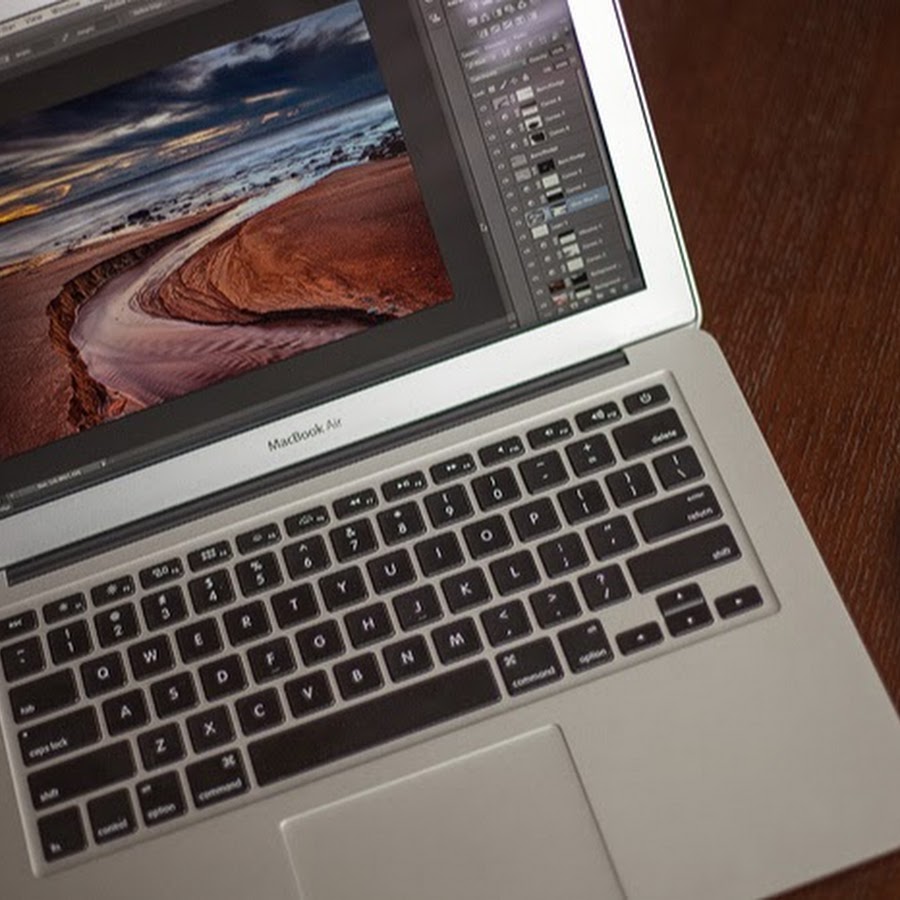 Фотошоп для макбука. Photoshop на макбук. Фото макбука для фотошопа. Деньги на макбуке. MACBOOK для фотошопа.
