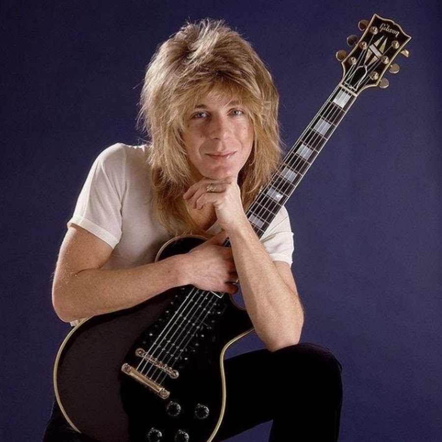 Randy rhoads. Рэнди Роадс. Рэнди Роуз гитарист. Рэнди Роадс гитара. Рэнди Роудс гитара.