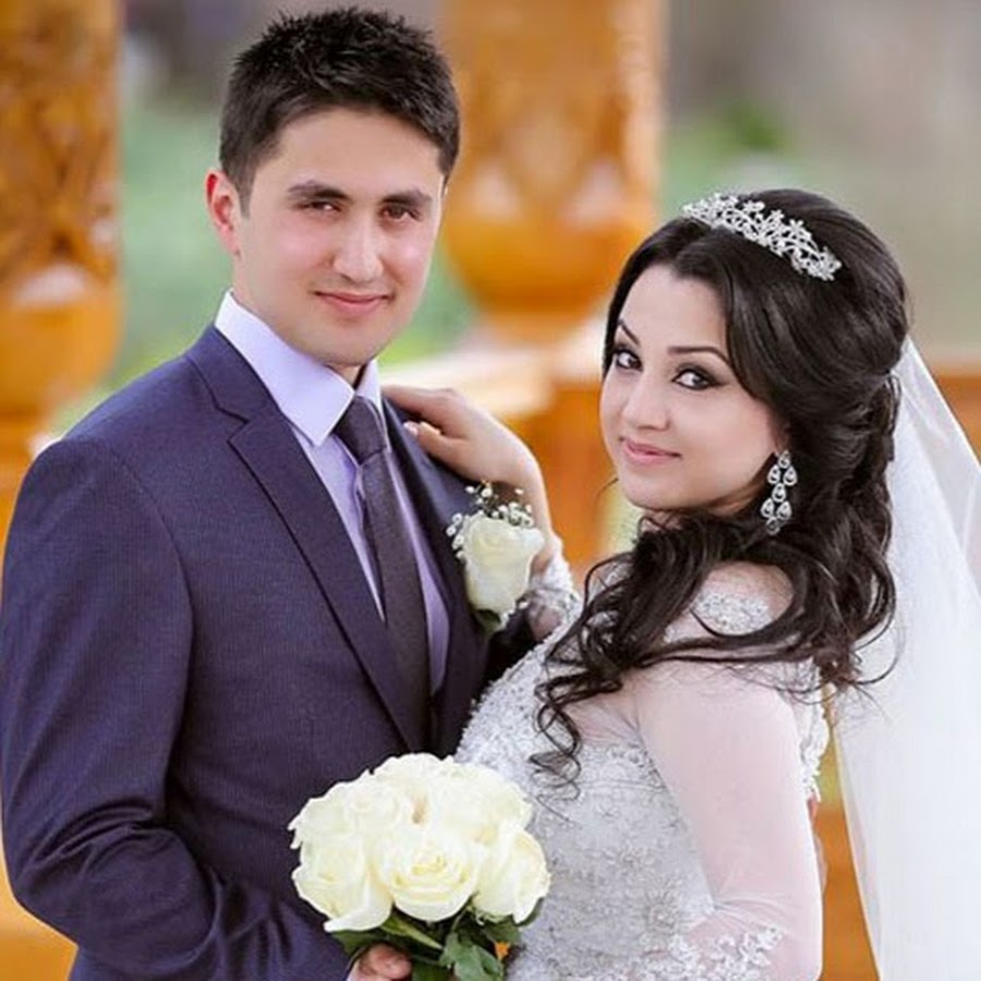 Мр3 таджикского. Узбекская свадьба. Узбекская невеста. Свадьба в Таджикистане. Узбекские жених и невеста.