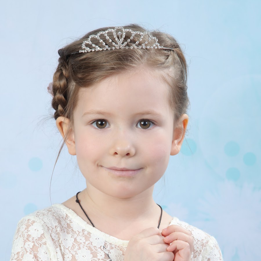 Ютуб девочкам 5 лет. Барби супер принцесса мультфильм. Принцессы дисне1. София прекрасная 4 сезон 26 серия. Красивые детки.