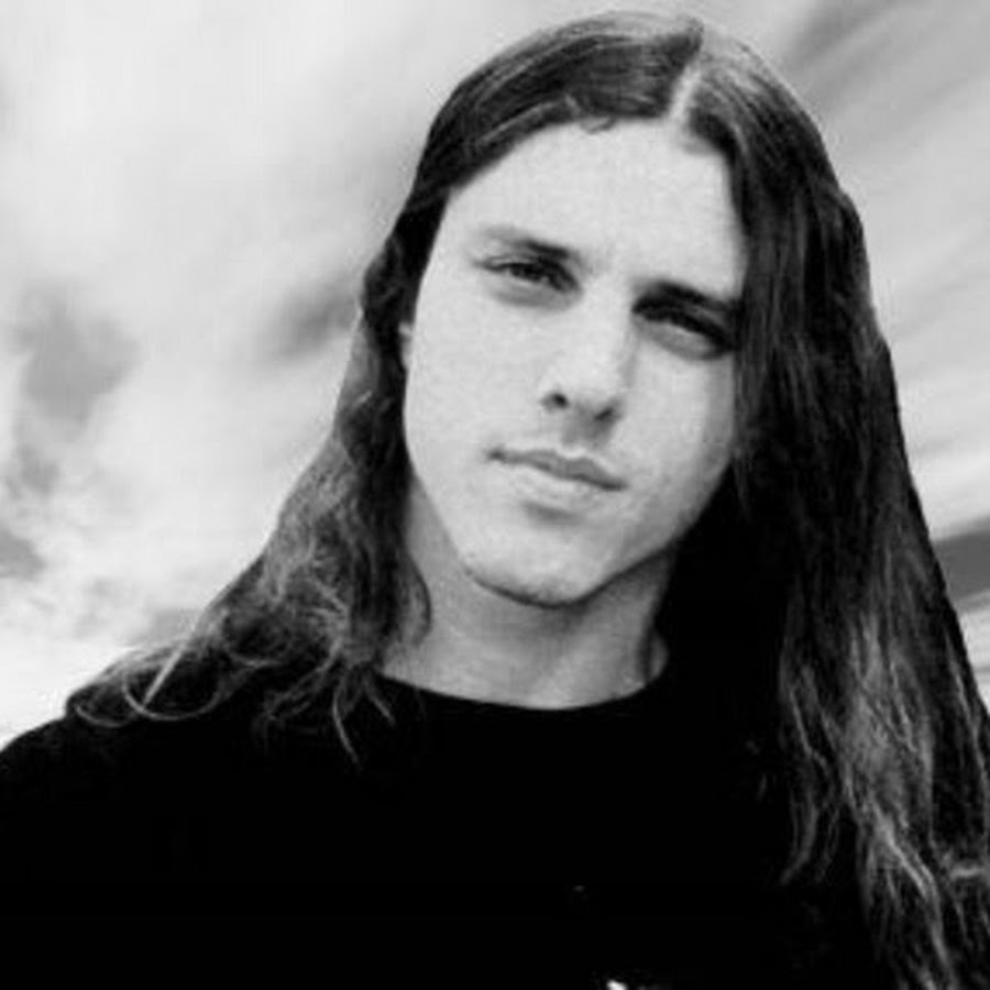 Chuck schuldiner. Чарльз Шульдинер. Чарльз Майкл «Чак» Шульдинер. Группа Death Чак Шульдинер. Чак Шульдинер рост.