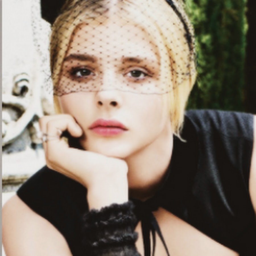 Chloë Grace Moretz (10 de Fevereiro de 1997), Artista