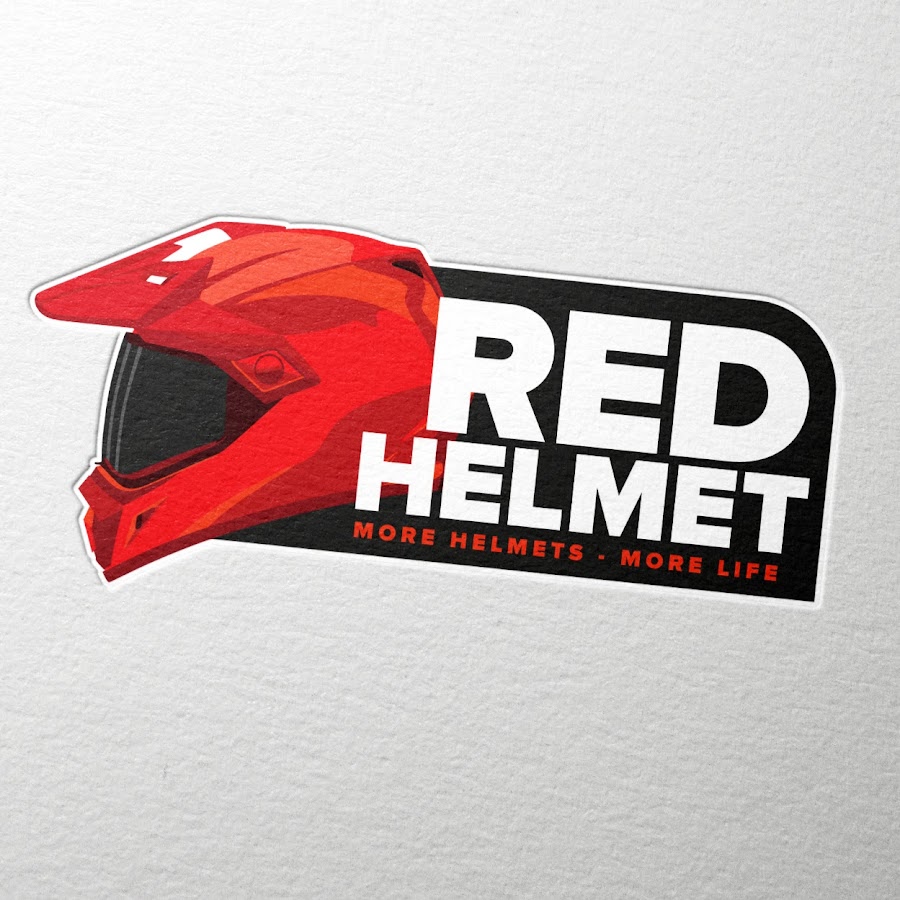 I love the red helmet 