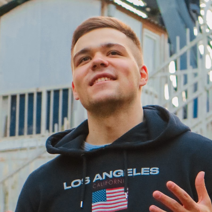 Евгений Макаров блогер