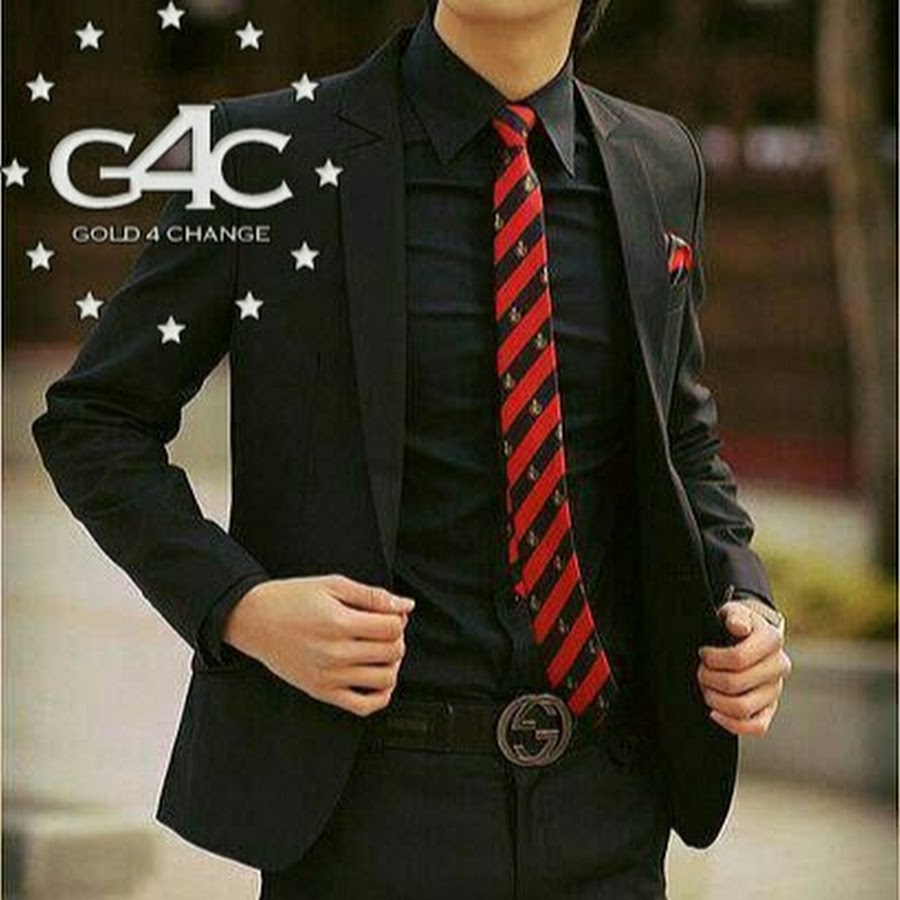 Серная рубашка и красный галстук
