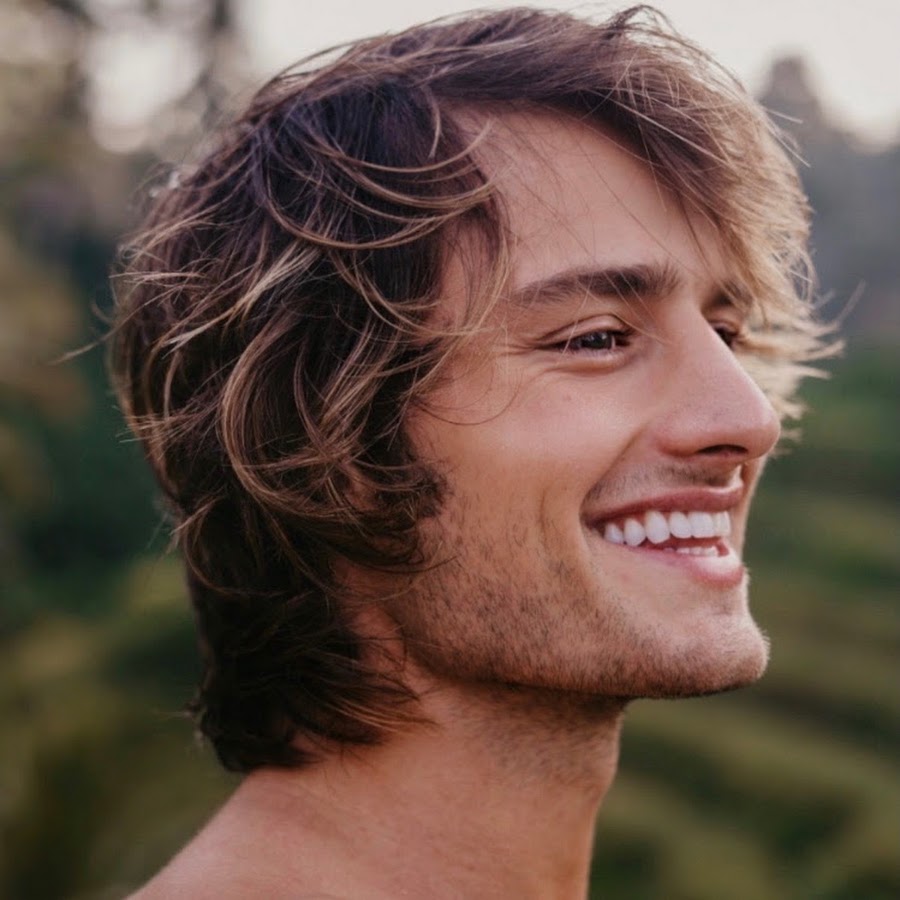 Фитнес модель Bryant Wood