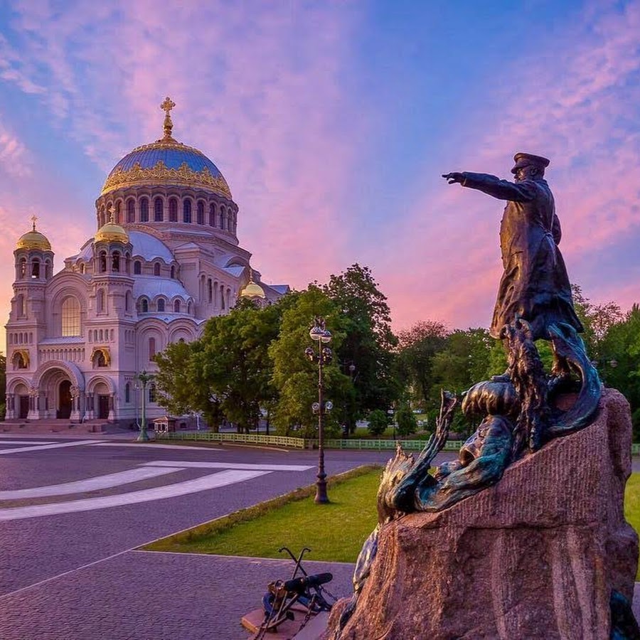 Петербург фото кронштадта. Кронштадт город. Кронштадт центр города. Крондтштат Питер. Кронштадт в Питере.