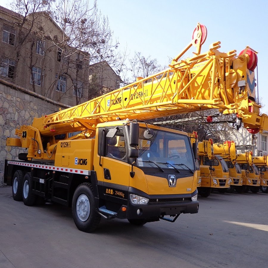 Какой автокран. XCMG QY 35 К 1-. XCMG qy30k5 кран урганиш. Китайский кран q 25к. XCMG 25 ton кран автономной печь.