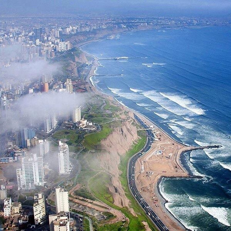 La peru. Мирафлорес города Лима. Лима латинская Америка. Океан Перу Лима. Перу Лима Гаруа.