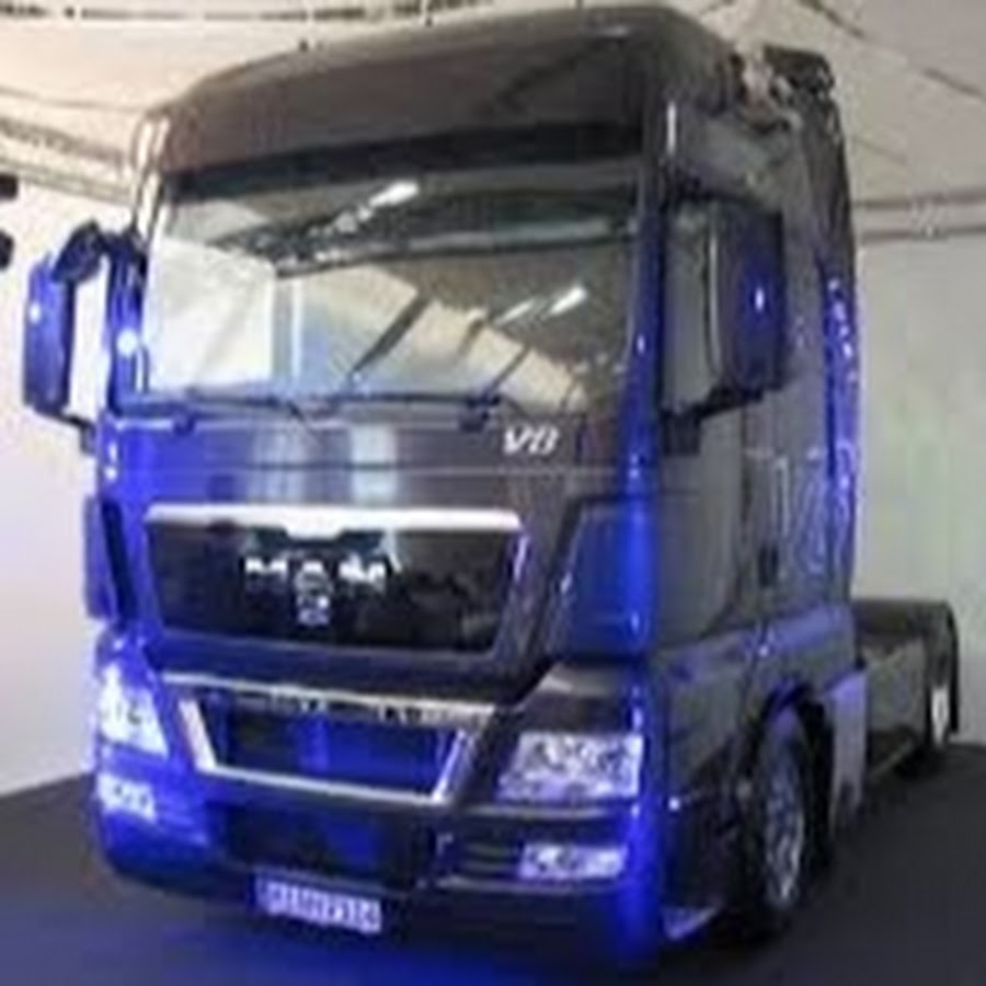 Фотка мана. Man Грузовики кабина TGX. Фара man TGX 2021. Ман ТГА новый. Ман ТГС обвес.