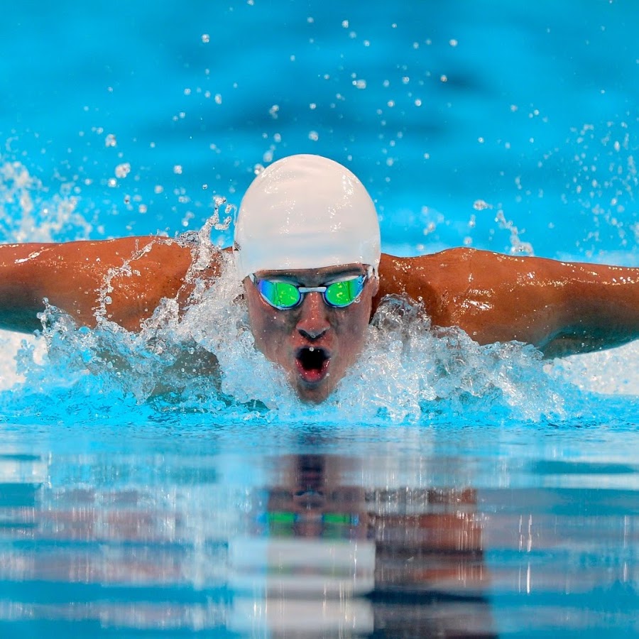 Swim really well. Плавательный бассейн. Шапочка для плавания рыжая. Реальная гонка плавания сезон плавания 2018 игра. Фон гордость спорта плавание.